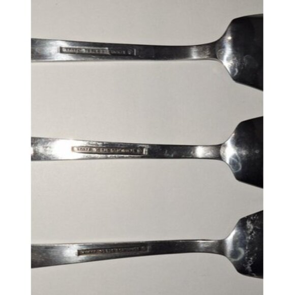 OXH60 Oxford Hall 3 Sugar Spoons Flatware Fleur De Lis Japan - Picture 7 of 9
